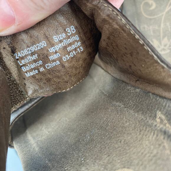 Dansko Metallic Bronze Flower Leather Sandals Size 38 / 8 - Picture 4 of 8